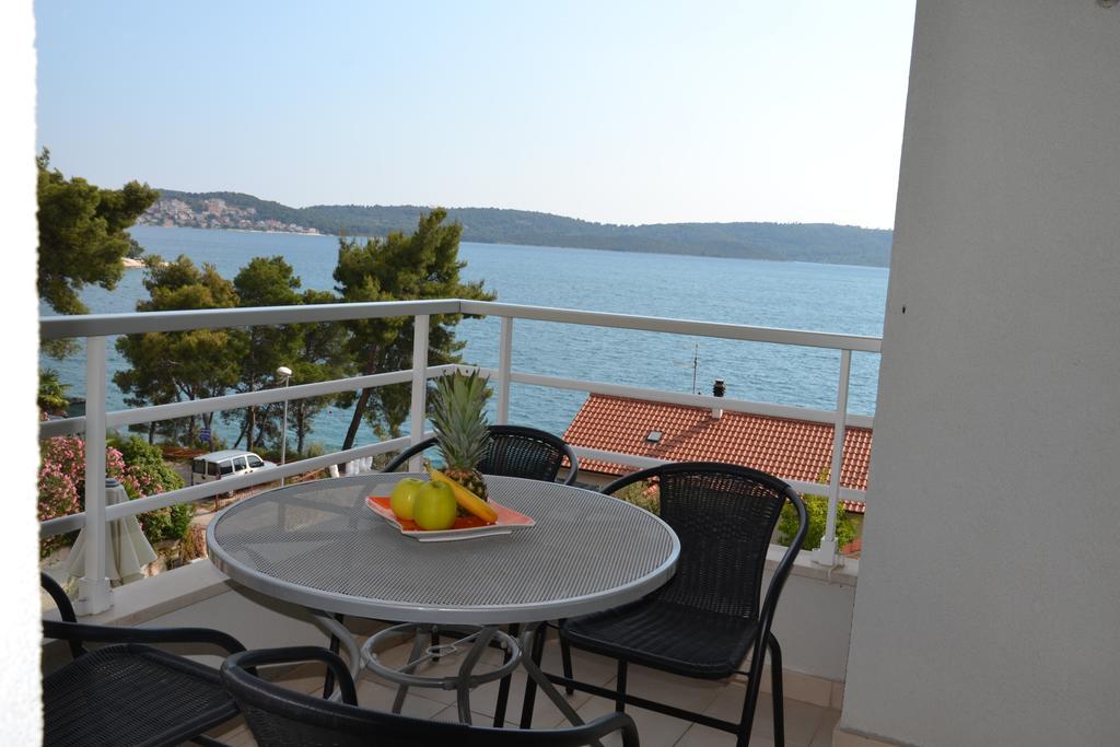 Apartment Gabi Trogir Chambre photo